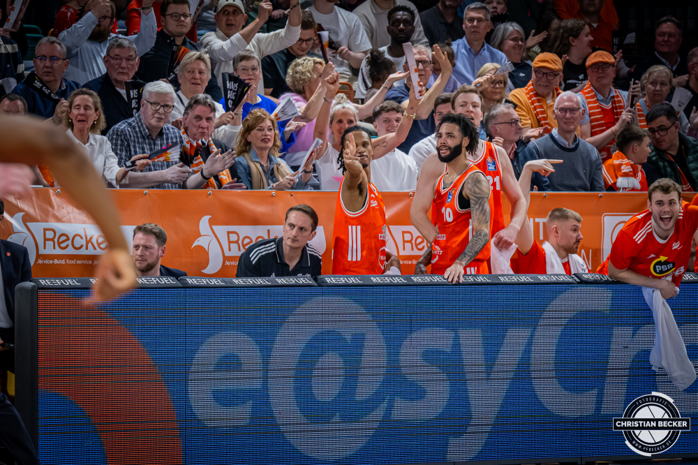 1. Basketball Bundesliga, easyCredit BBL, Saison 2025/2026, Herren, Hauptrunde, 29. Spieltag, 11.04.2026, RASTA Vechta - Gladiators Trier
Alonzo Verge (#11 - RASTA Vechta) zeigt Emotionen w&auml;hrend der Partie
Schlüsselwörter: 1. Bundesliga;11.04.2026;29. Spieltag;BBL;Basketball;Gladiators;Hauptrunde;Liga;RASTA;RASTA Dome;Saison 2025/2026;Trier;VET-CONCEPT;Vechta;easycredit