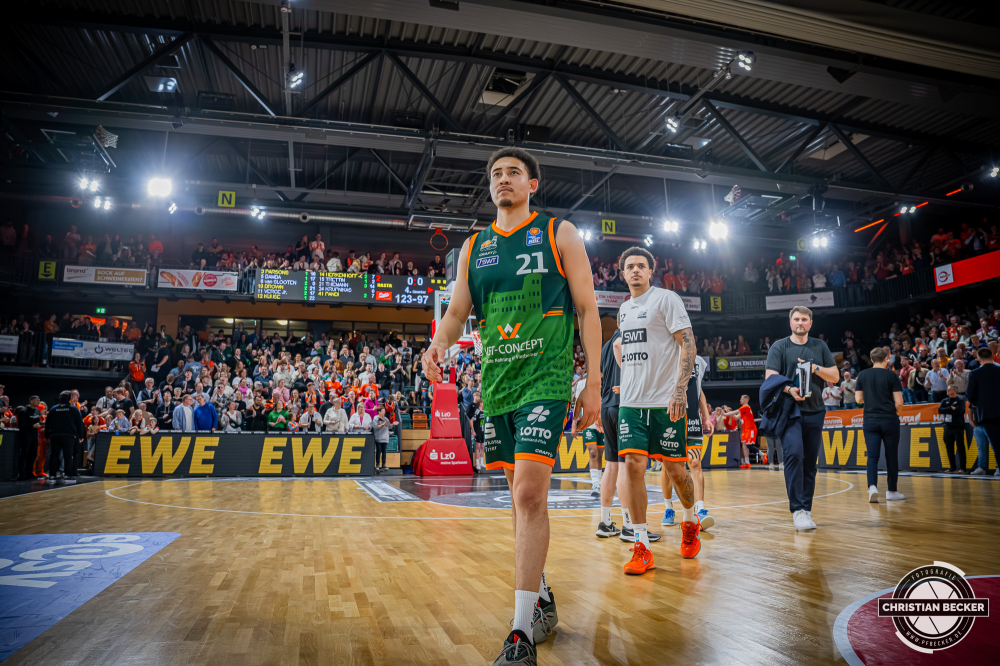 1. Basketball Bundesliga, easyCredit BBL, Saison 2025/2026, Herren, Hauptrunde, 29. Spieltag, 11.04.2026, RASTA Vechta - Gladiators Trier
Evans Rapieque (#21 - VET-CONCEPT Gladiators Trier) nach der Partie
Schlüsselwörter: 1. Bundesliga;11.04.2026;29. Spieltag;BBL;Basketball;Gladiators;Hauptrunde;Liga;RASTA;RASTA Dome;Saison 2025/2026;Trier;VET-CONCEPT;Vechta;easycredit