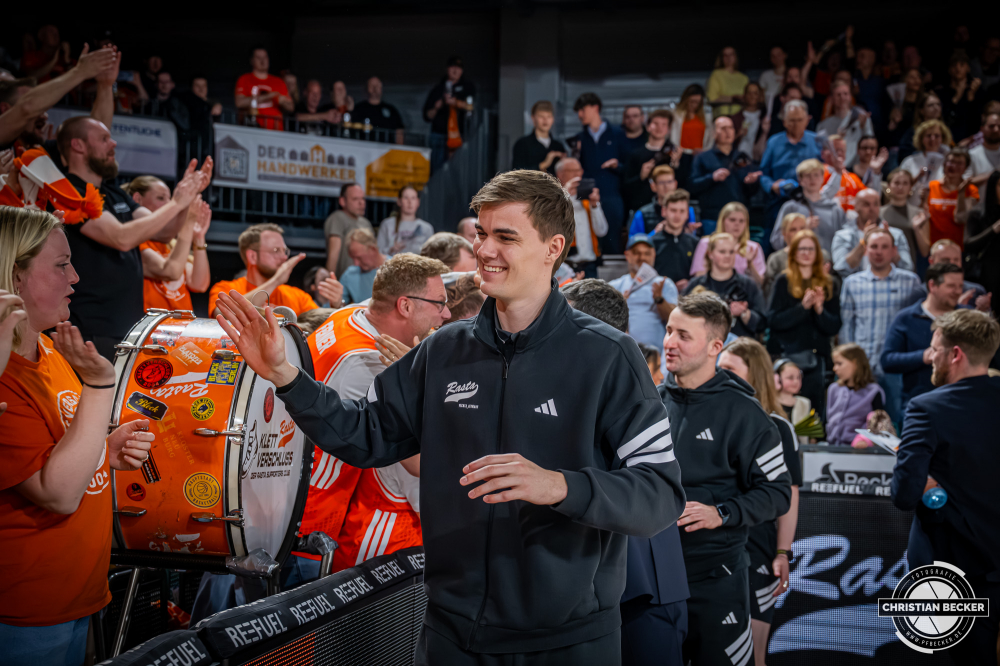 1. Basketball Bundesliga, easyCredit BBL, Saison 2025/2026, Herren, Hauptrunde, 29. Spieltag, 11.04.2026, RASTA Vechta - Gladiators Trier
Joschka Ferner (#9 - RASTA Vechta) nach der Partie
Schlüsselwörter: 1. Bundesliga;11.04.2026;29. Spieltag;BBL;Basketball;Gladiators;Hauptrunde;Liga;RASTA;RASTA Dome;Saison 2025/2026;Trier;VET-CONCEPT;Vechta;easycredit