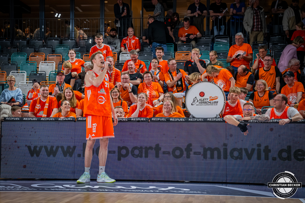 1. Basketball Bundesliga, easyCredit BBL, Saison 2025/2026, Herren, Hauptrunde, 29. Spieltag, 11.04.2026, RASTA Vechta - Gladiators Trier
Lars Thiemann (#21 - RASTA Vechta) nach der Partie
Schlüsselwörter: 1. Bundesliga;11.04.2026;29. Spieltag;BBL;Basketball;Gladiators;Hauptrunde;Liga;RASTA;RASTA Dome;Saison 2025/2026;Trier;VET-CONCEPT;Vechta;easycredit