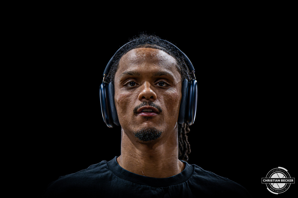 1. Basketball Bundesliga, easyCredit BBL, Saison 2025/2026, Herren, Hauptrunde, 31. Spieltag, 24.04.2026, RASTA Vechta - L&ouml;wen Braunschweig
Alonzo Verge (#11 - RASTA Vechta) vor der Partie
Schlüsselwörter: 1. Bundesliga;24.04.2026;31. Spieltag;BBL;Basketball;Braunschweig;Hauptrunde;Liga;L&ouml;wen;RASTA;RASTA Dome;Saison 2025/2026;Vechta;easycredit