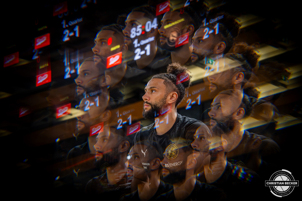 1. Basketball Bundesliga, easyCredit BBL, Saison 2025/2026, Herren, Hauptrunde, 31. Spieltag, 24.04.2026, RASTA Vechta - L&ouml;wen Braunschweig
Kaza Kajami-Keane (#24 - Basketball L&ouml;wen Braunschweig) vor der Partie
Schlüsselwörter: 1. Bundesliga;24.04.2026;31. Spieltag;BBL;Basketball;Braunschweig;Hauptrunde;Liga;L&ouml;wen;RASTA;RASTA Dome;Saison 2025/2026;Vechta;easycredit