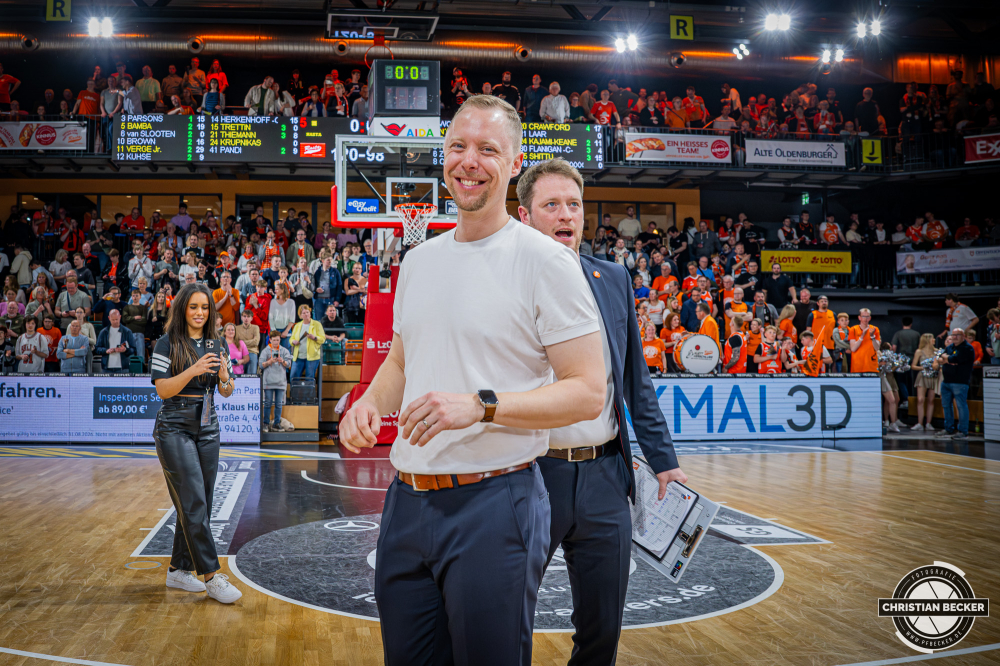 1. Basketball Bundesliga, easyCredit BBL, Saison 2025/2026, Herren, Hauptrunde, 31. Spieltag, 24.04.2026, RASTA Vechta - L&ouml;wen Braunschweig
Christian Held (Head-Coach - RASTA Vechta) nach der Partie
Schlüsselwörter: 1. Bundesliga;24.04.2026;31. Spieltag;BBL;Basketball;Braunschweig;Hauptrunde;Liga;L&ouml;wen;RASTA;RASTA Dome;Saison 2025/2026;Vechta;easycredit