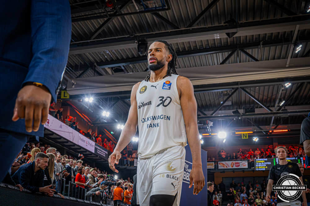 1. Basketball Bundesliga, easyCredit BBL, Saison 2025/2026, Herren, Hauptrunde, 31. Spieltag, 24.04.2026, RASTA Vechta - L&ouml;wen Braunschweig
Chip Flanigan (#30 - Basketball L&ouml;wen Braunschweig) nach der Partie
Schlüsselwörter: 1. Bundesliga;24.04.2026;31. Spieltag;BBL;Basketball;Braunschweig;Hauptrunde;Liga;L&ouml;wen;RASTA;RASTA Dome;Saison 2025/2026;Vechta;easycredit