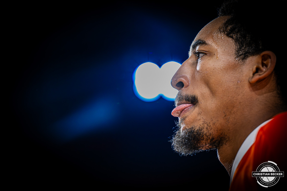 1. Basketball Bundesliga, easyCredit BBL, Saison 2026/2027, Herren, Hauptrunde, 2. Spieltag, 24.09.2026, RASTA Vechta - Bamberg Baskets
Matt Lewis (#11 - RASTA Vechta) vor der Partie
Schlüsselwörter: 1. Bundesliga;2. Spieltag;24.09.2026;BBL;BMA 365;Bamberg;Basketball;Baskets;Hauptrunde;Liga;RASTA;RASTA Dome;Saison 2025/2026;Vechta;easycredit