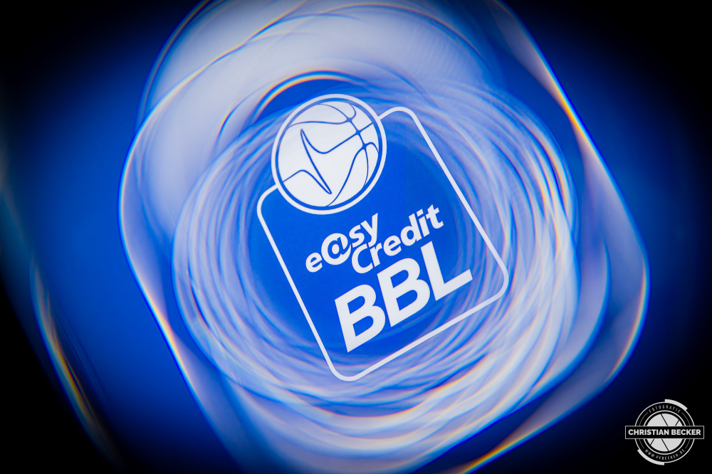 1. Basketball Bundesliga, easyCredit BBL, Saison 2026/2027, Herren, Hauptrunde, 3. Spieltag, 27.09.2026, EWE Baskets Oldenburg - Veolia Towers Hamburg
EWE Baskets Oldenburg gegen Veolia Towers Hamburg
Schlüsselwörter: 1. Bundesliga;27.09.2026;3. Spieltag;BBL;Basketball;Baskets;EWE;Hamburg;Hauptrunde;Liga;Oldenburg;RASTA Dome;Saison 2026/2027;Towers;Veolia;easycredit