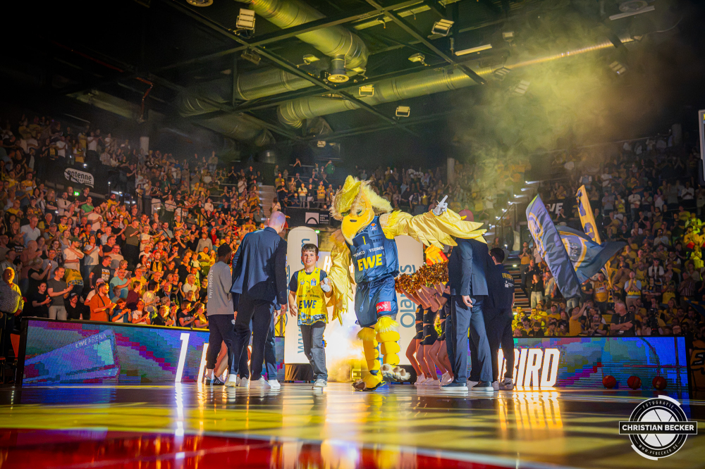 1. Basketball Bundesliga, easyCredit BBL, Saison 2026/2027, Herren, Hauptrunde, 3. Spieltag, 27.09.2026, EWE Baskets Oldenburg - Veolia Towers Hamburg
EWE Baskets Oldenburg gegen Veolia Towers Hamburg
Schlüsselwörter: 1. Bundesliga;27.09.2026;3. Spieltag;BBL;Basketball;Baskets;EWE;Hamburg;Hauptrunde;Liga;Oldenburg;RASTA Dome;Saison 2026/2027;Towers;Veolia;easycredit