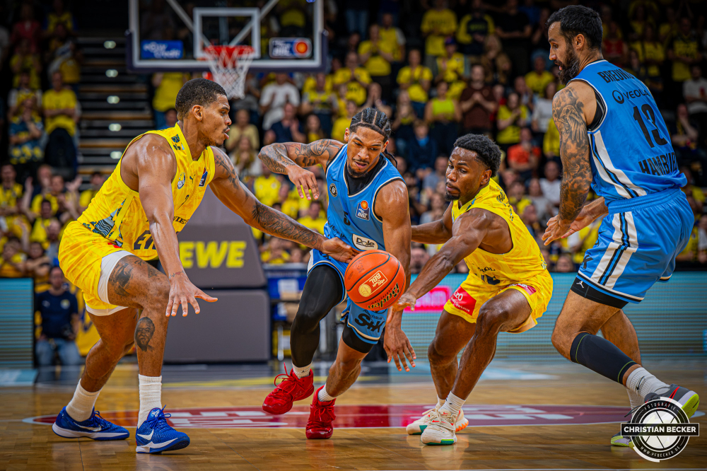 1. Basketball Bundesliga, easyCredit BBL, Saison 2026/2027, Herren, Hauptrunde, 3. Spieltag, 27.09.2026, EWE Baskets Oldenburg - Veolia Towers Hamburg
Zakai Zeigler (#5 - Veolia Towers Hamburg) in Aktion
Schlüsselwörter: 1. Bundesliga;27.09.2026;3. Spieltag;BBL;Basketball;Baskets;EWE;Hamburg;Hauptrunde;Liga;Oldenburg;RASTA Dome;Saison 2026/2027;Towers;Veolia;easycredit