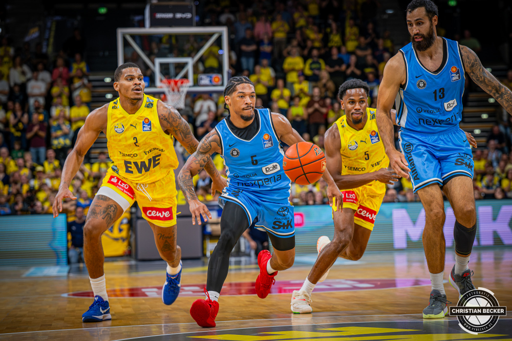 1. Basketball Bundesliga, easyCredit BBL, Saison 2026/2027, Herren, Hauptrunde, 3. Spieltag, 27.09.2026, EWE Baskets Oldenburg - Veolia Towers Hamburg
Zakai Zeigler (#5 - Veolia Towers Hamburg) in Aktion
Schlüsselwörter: 1. Bundesliga;27.09.2026;3. Spieltag;BBL;Basketball;Baskets;EWE;Hamburg;Hauptrunde;Liga;Oldenburg;RASTA Dome;Saison 2026/2027;Towers;Veolia;easycredit