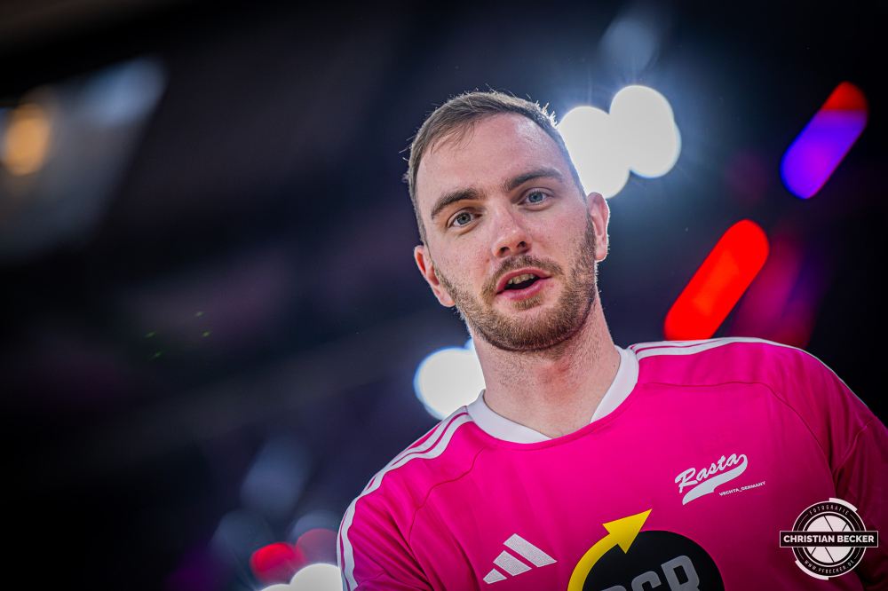 1. Basketball Bundesliga, easyCredit BBL, Saison 2026/2027, Herren, Hauptrunde, 4. Spieltag, 05.10.2026, RASTA Vechta - Basketball L&ouml;wen Braunschweig
Philipp Herkenhoff (#14 - RASTA Vechta) vor der Partie
Schlüsselwörter: 05.10.2026;1. Bundesliga;4. Spieltag;BBL;Basketball;Braunschweig;Hauptrunde;Liga;L&ouml;wen;RASTA;RASTA Dome;Saison 2026/2027;Vechta;easycredit