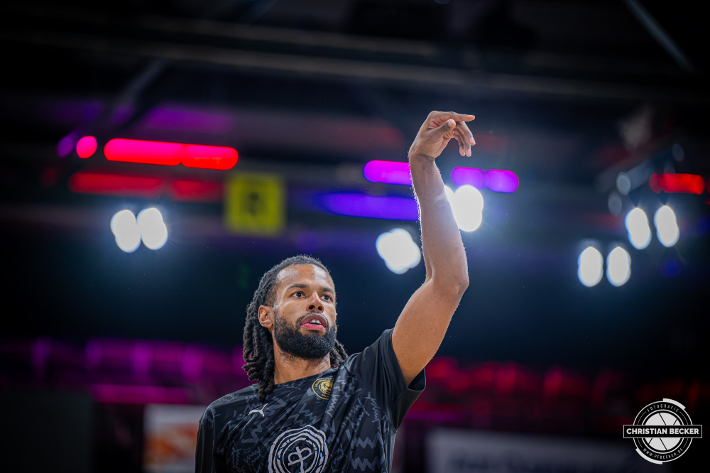 1. Basketball Bundesliga, easyCredit BBL, Saison 2026/2027, Herren, Hauptrunde, 4. Spieltag, 05.10.2026, RASTA Vechta - Basketball L&ouml;wen Braunschweig
Chip Flanigan (#30 - Basketball L&ouml;wen Braunschweig) vor der Partie
Schlüsselwörter: 05.10.2026;1. Bundesliga;4. Spieltag;BBL;Basketball;Braunschweig;Hauptrunde;Liga;L&ouml;wen;RASTA;RASTA Dome;Saison 2026/2027;Vechta;easycredit