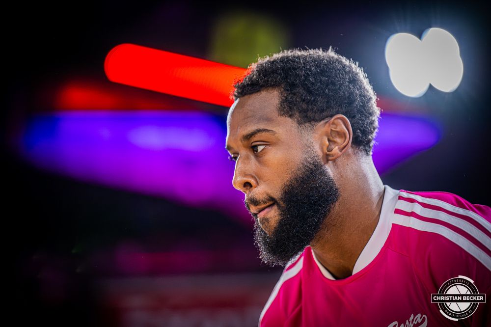 1. Basketball Bundesliga, easyCredit BBL, Saison 2026/2027, Herren, Hauptrunde, 4. Spieltag, 05.10.2026, RASTA Vechta - Basketball L&ouml;wen Braunschweig
Matt Lewis (#11 - RASTA Vechta) vor der Partie
Schlüsselwörter: 05.10.2026;1. Bundesliga;4. Spieltag;BBL;Basketball;Braunschweig;Hauptrunde;Liga;L&ouml;wen;RASTA;RASTA Dome;Saison 2026/2027;Vechta;easycredit