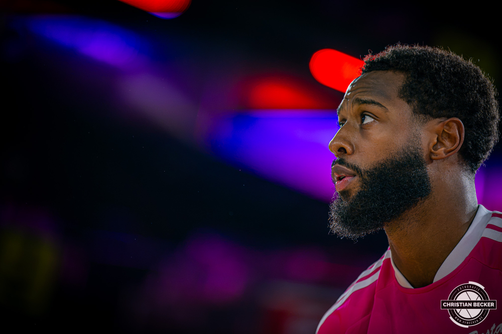 1. Basketball Bundesliga, easyCredit BBL, Saison 2026/2027, Herren, Hauptrunde, 4. Spieltag, 05.10.2026, RASTA Vechta - Basketball L&ouml;wen Braunschweig
Matt Lewis (#11 - RASTA Vechta) vor der Partie
Schlüsselwörter: 05.10.2026;1. Bundesliga;4. Spieltag;BBL;Basketball;Braunschweig;Hauptrunde;Liga;L&ouml;wen;RASTA;RASTA Dome;Saison 2026/2027;Vechta;easycredit