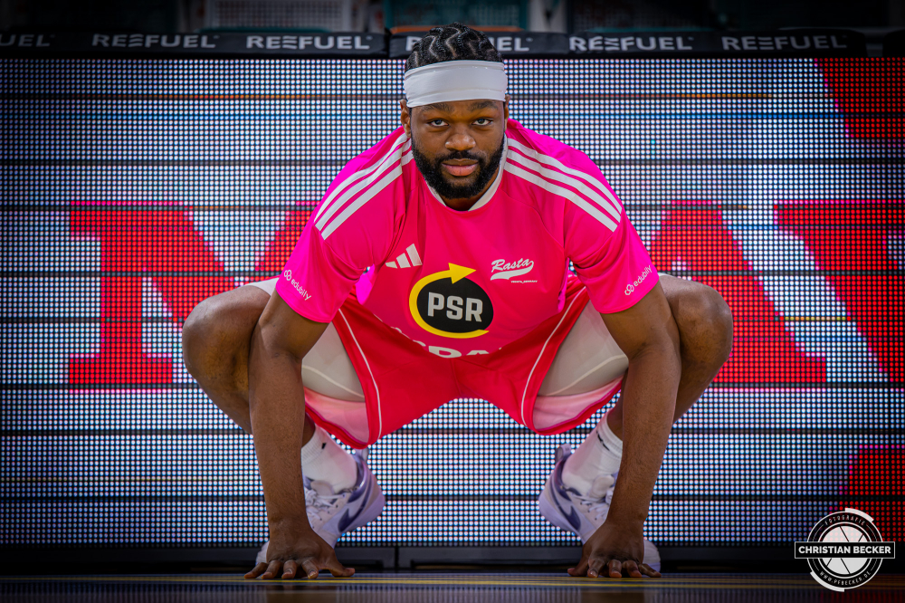 1. Basketball Bundesliga, easyCredit BBL, Saison 2026/2027, Herren, Hauptrunde, 4. Spieltag, 05.10.2026, RASTA Vechta - Basketball L&ouml;wen Braunschweig
Llyod Pandy (#2 - RASTA Vechta) vor der Partie
Schlüsselwörter: 05.10.2026;1. Bundesliga;4. Spieltag;BBL;Basketball;Braunschweig;Hauptrunde;Liga;L&ouml;wen;RASTA;RASTA Dome;Saison 2026/2027;Vechta;easycredit