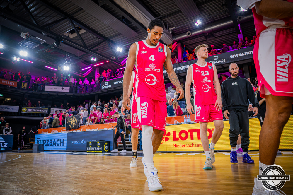 1. Basketball Bundesliga, easyCredit BBL, Saison 2026/2027, Herren, Hauptrunde, 4. Spieltag, 05.10.2026, RASTA Vechta - Basketball L&ouml;wen Braunschweig
Armaan Franklin (#4 - RASTA Vechta) nach der Partie
Schlüsselwörter: 05.10.2026;1. Bundesliga;4. Spieltag;BBL;Basketball;Braunschweig;Hauptrunde;Liga;L&ouml;wen;RASTA;RASTA Dome;Saison 2026/2027;Vechta;easycredit
