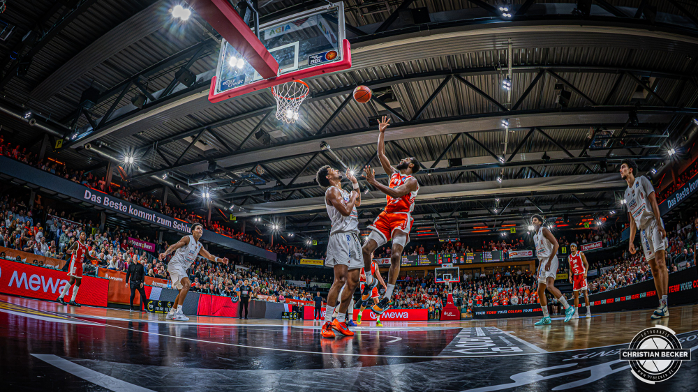 1. Basketball Bundesliga, easyCredit BBL, Saison 2026/2027, Herren, Hauptrunde, 5. Spieltag, 10.10.2026, RASTA Vechta - ratiopharm ulm
Matt Lewis (#11 - RASTA Vechta) beim Korbleger
Schlüsselwörter: 1. Bundesliga;10.10.2026;5. Spieltag;BBL;Basketball;Hauptrunde;Liga;RASTA;RASTA Dome;Saison 2026/2027;Ulm;Vechta;easycredit;ratiopharm