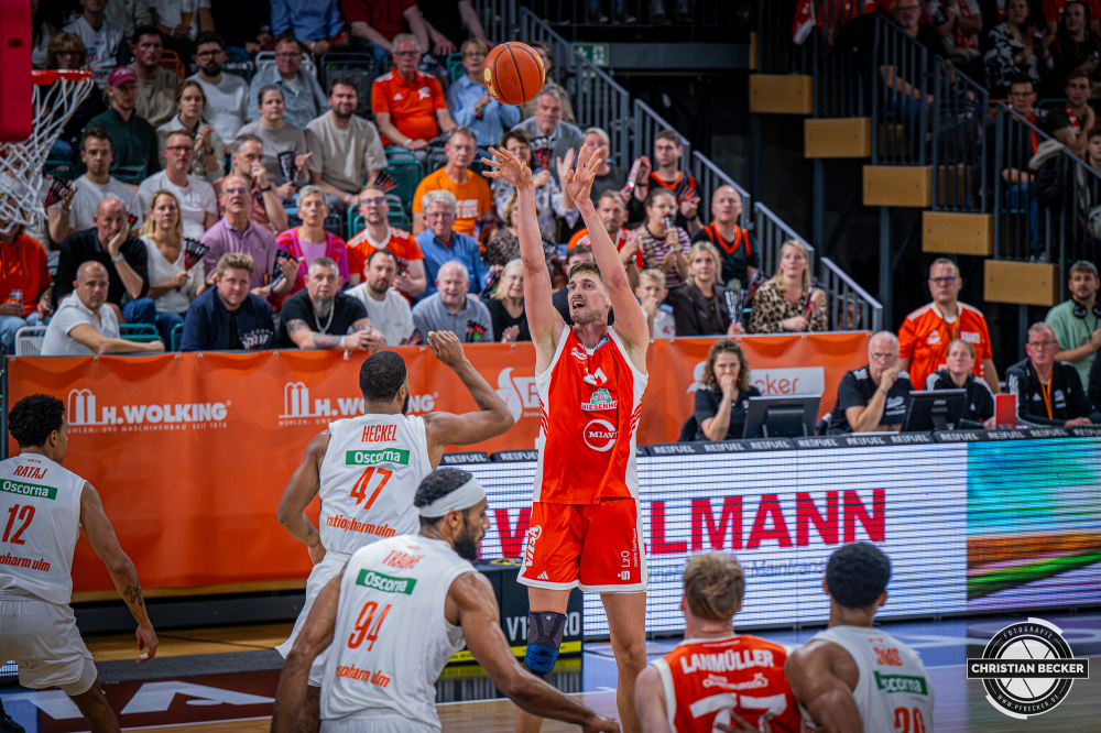 1. Basketball Bundesliga, easyCredit BBL, Saison 2026/2027, Herren, Hauptrunde, 5. Spieltag, 10.10.2026, RASTA Vechta - ratiopharm ulm
Tibor Plei&szlig; (#21 - RASTA Vechta) beim Jumpshot
Schlüsselwörter: 1. Bundesliga;10.10.2026;5. Spieltag;BBL;Basketball;Hauptrunde;Liga;RASTA;RASTA Dome;Saison 2026/2027;Ulm;Vechta;easycredit;ratiopharm